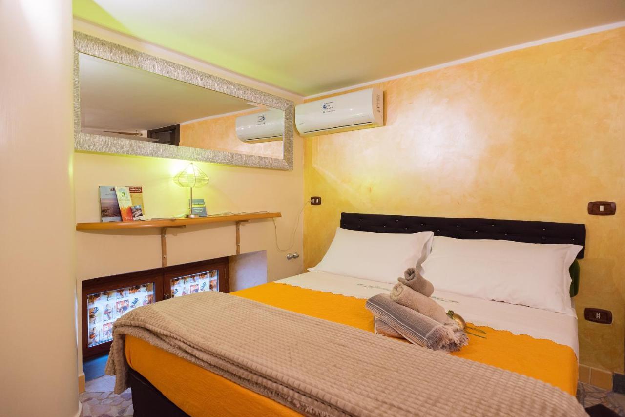 Le Stanze Di Mimi Bed & Breakfast Naples Exterior photo